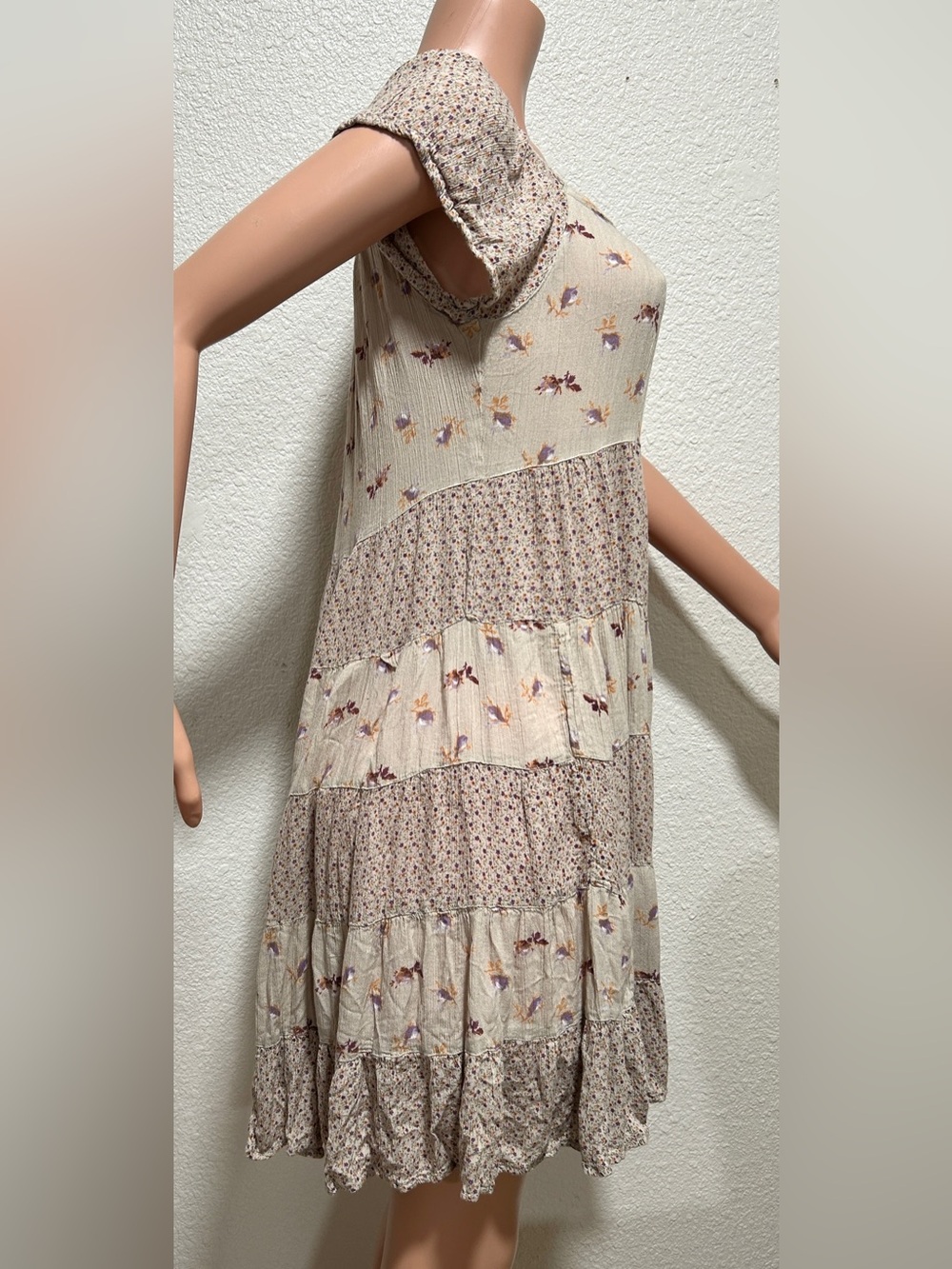 Bohemian Beige Floral Tiered Mini Dress - Picture 5 of 8